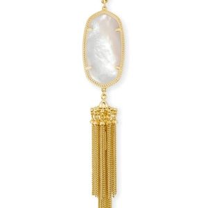 Kendra Scott Rayne Necklace In Ivory Pearl
